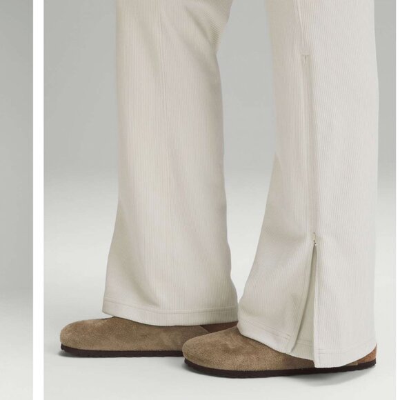 Lululemon Brushed Softstreme Ribbed Zip Flared Pant 32.5" Bone Size 8 - Picture 5 of 11